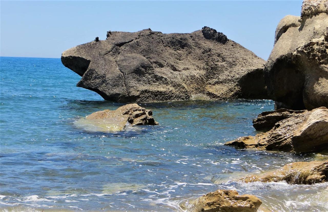 Apartamento Chariandry Court Pissouri Exterior foto
