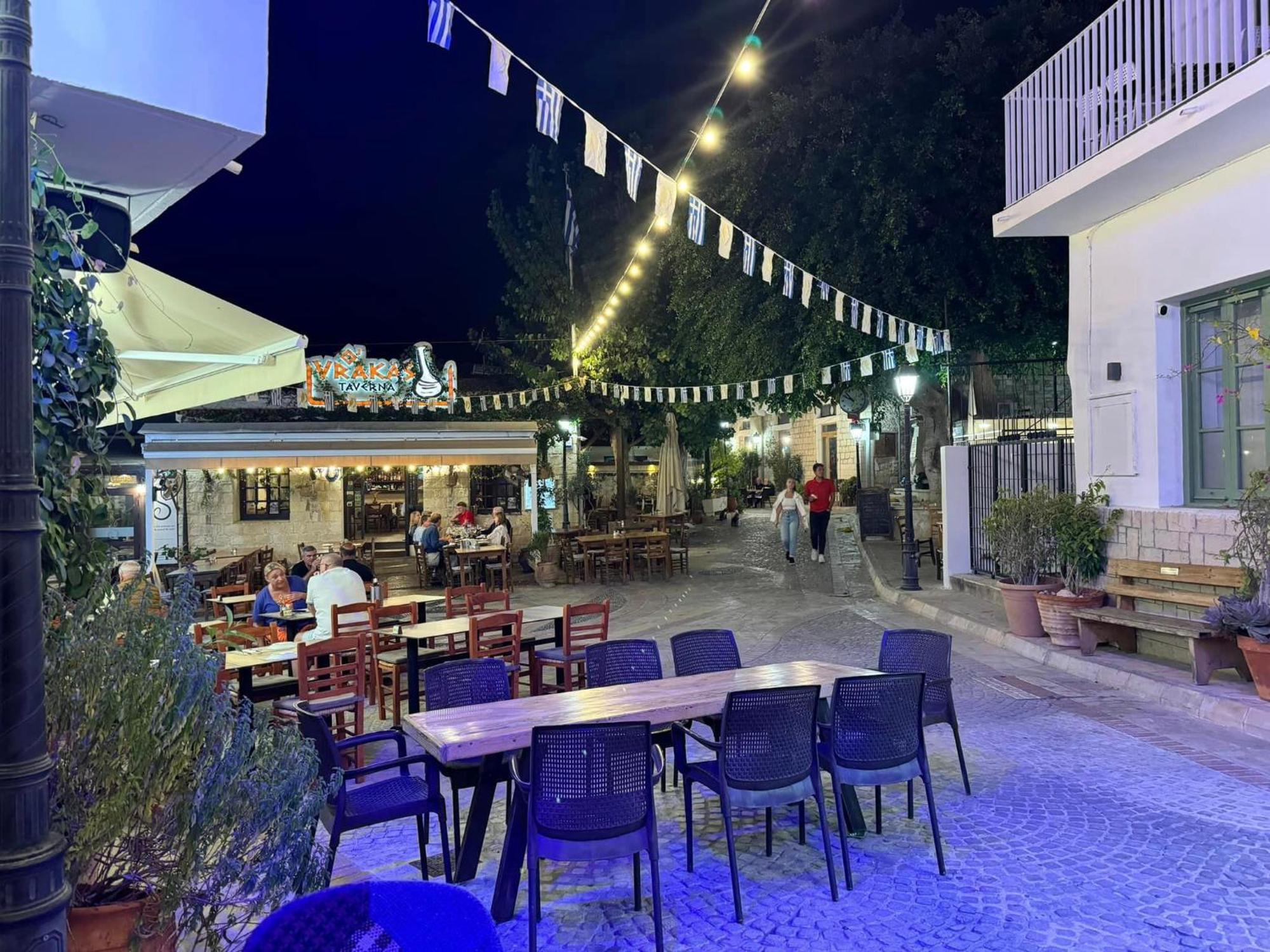 Apartamento Chariandry Court Pissouri Exterior foto
